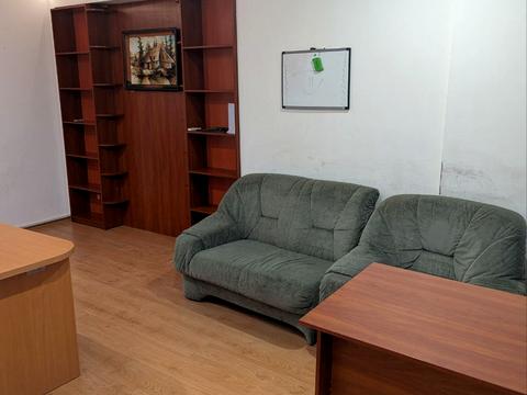 комерційна за адресою Тіниста вул., 3