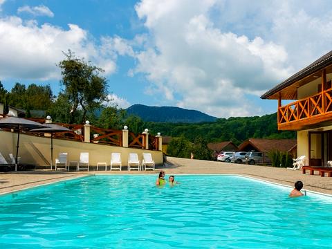 коммерческая по адресу Яблунева, 27