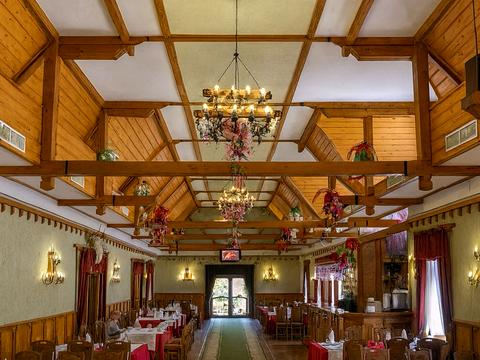 коммерческая по адресу Яблунева, 27