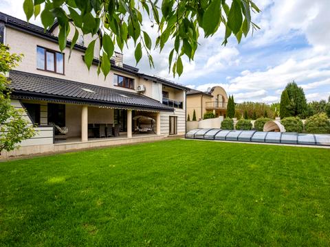 будинок за адресою Зоряна вул., 4