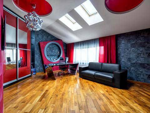 будинок за адресою Зоряна вул., 4