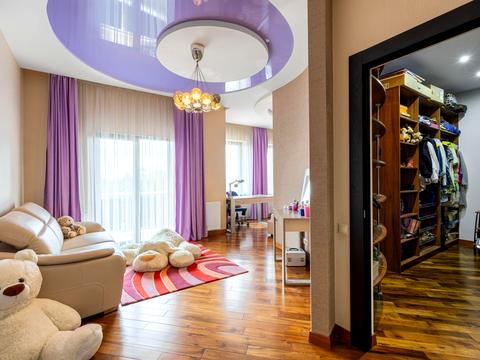 будинок за адресою Зоряна вул., 4