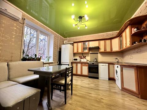 квартира за адресою Паркова вул., 77