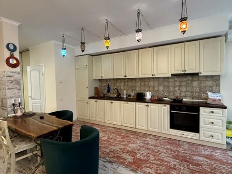 квартира за адресою Регенераторна вул., 4