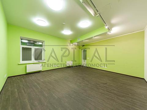 комерційна за адресою В'ячеслава Липинського вул. (Чапаєва), 66