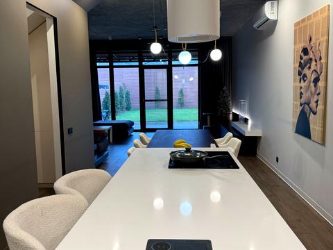 будинок за адресою Дениса Максишка вул. (Марії Демченко)