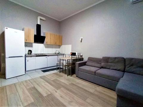 квартира за адресою Світлицького вул., 35