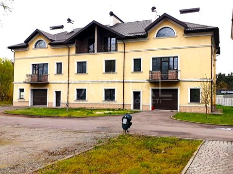 комерційна за адресою Шевченка вул., 12