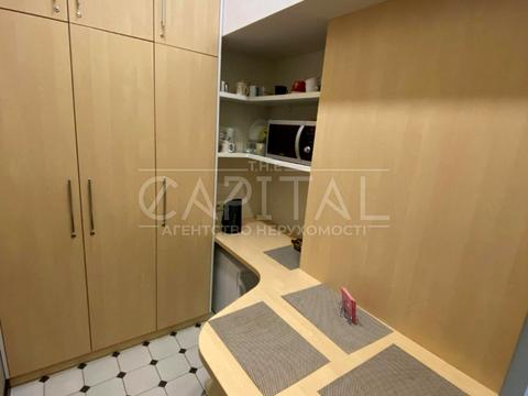 комерційна за адресою Київ, Предславинська, 30