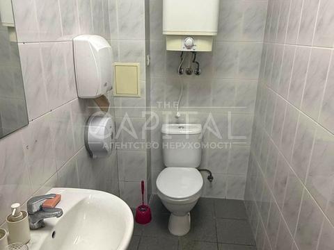 комерційна за адресою Казимира Малевича вул. (Боженка), 86-Г