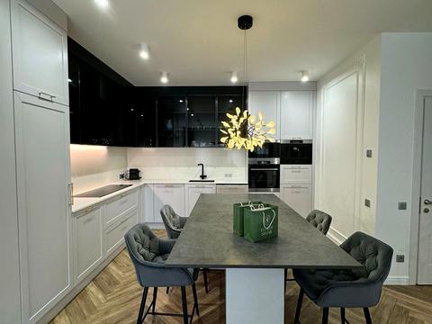 будинок за адресою Перлинна вул.