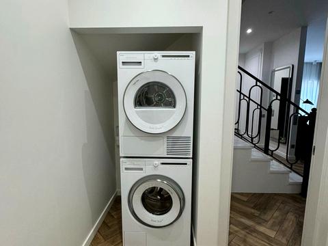 будинок за адресою Перлинна вул.