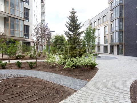 комерційна за адресою Набережно-Хрещатицька вул., 21