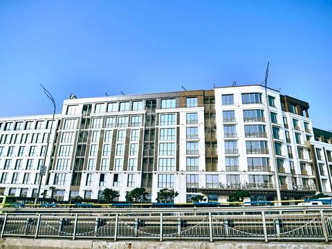 комерційна за адресою Набережно-Хрещатицька вул., 21