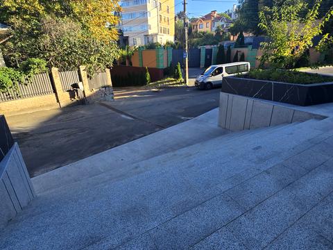 коммерческая по адресу Ломаковская ул. (Мичурина), 55