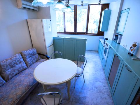 квартира за адресою Таїрова вул., 6