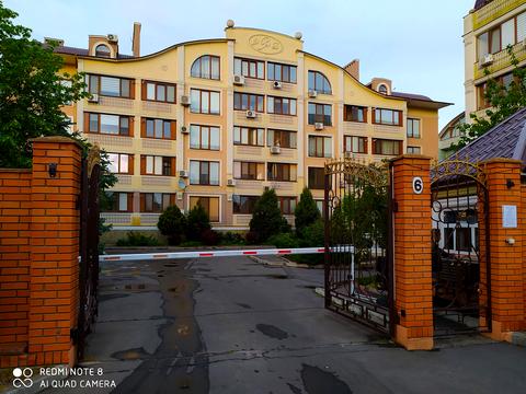 квартира за адресою Таїрова вул., 6