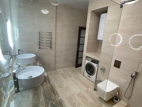 квартира по адресу Макаренко ул., 2а