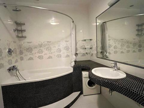 квартира за адресою Літературна вул., 1а