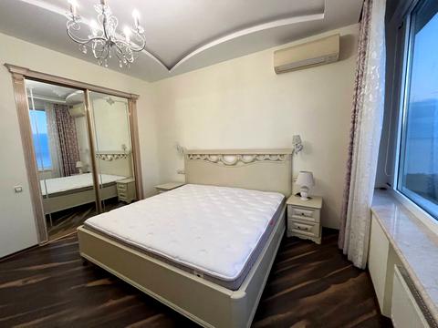 квартира за адресою Літературна вул., 1а