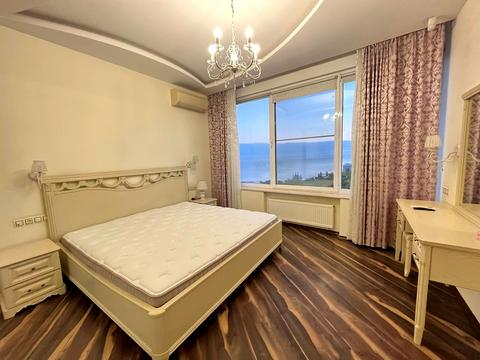 квартира за адресою Літературна вул., 1а