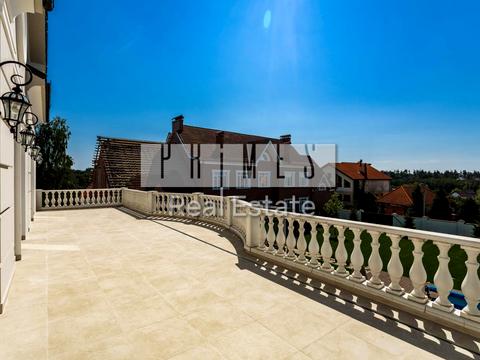 будинок за адресою Молодіжна вул.