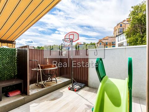 будинок за адресою Локомотивна вул.