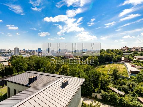 будинок за адресою Локомотивна вул.