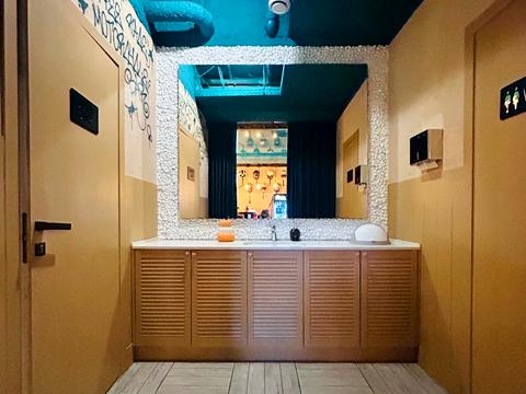 коммерческая по адресу Счастливая ул., 11