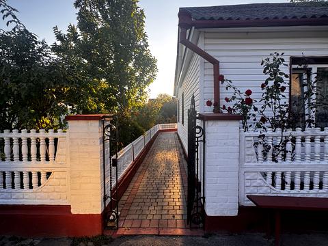 будинок за адресою Новоміська вул. (Достоєвського)