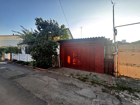 будинок за адресою Новоміська вул. (Достоєвського)