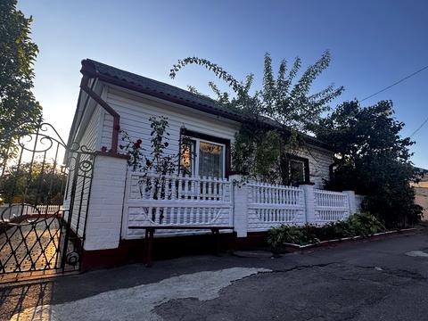 будинок за адресою Новоміська вул. (Достоєвського)