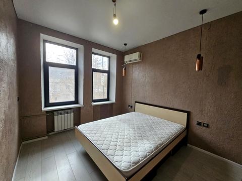 квартира за адресою Миколи Зінчевського вул. (XX Партз'їзду), 1