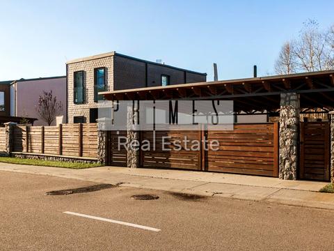 будинок за адресою Столичне шосе