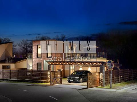 будинок за адресою Київ, Лютнева вул.