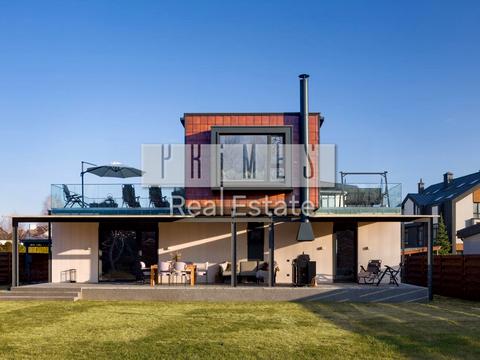 будинок за адресою Київ, Лютнева вул.