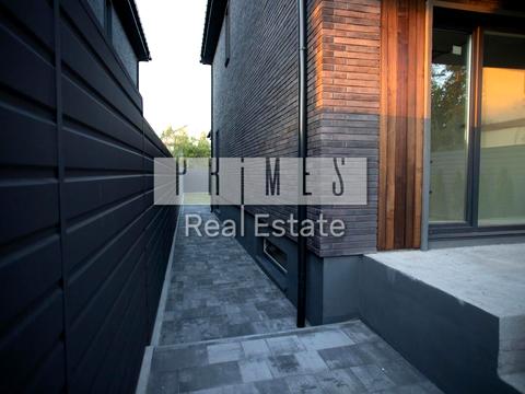 будинок за адресою Академмістечко