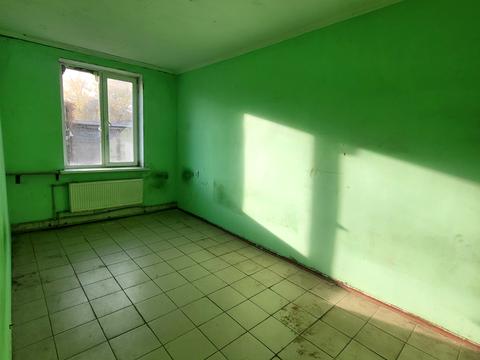 комерційна за адресою Вінстона Черчилля вул. (Червоноткацька), 48