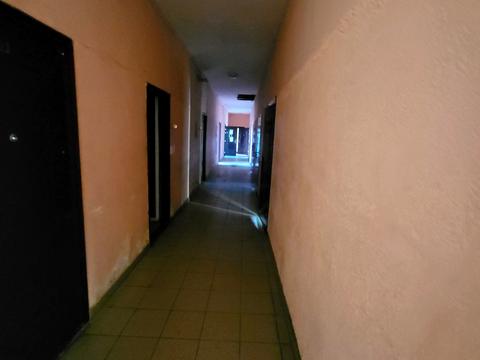 комерційна за адресою Вінстона Черчилля вул. (Червоноткацька), 48