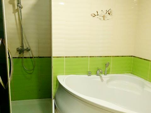 коммерческая по адресу Ярослава Мудрого, 180