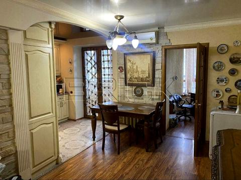 квартира за адресою Олександра Кониського вул., 64-68