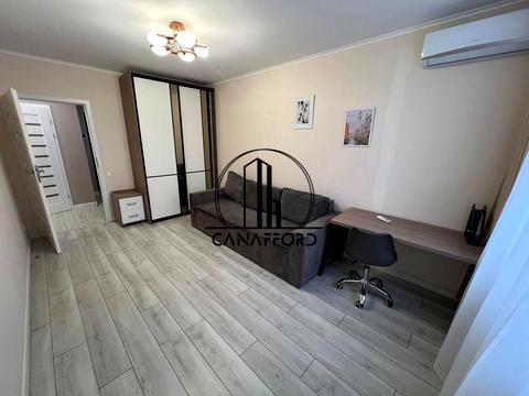 квартира за адресою Олександра Олеся вул., 4