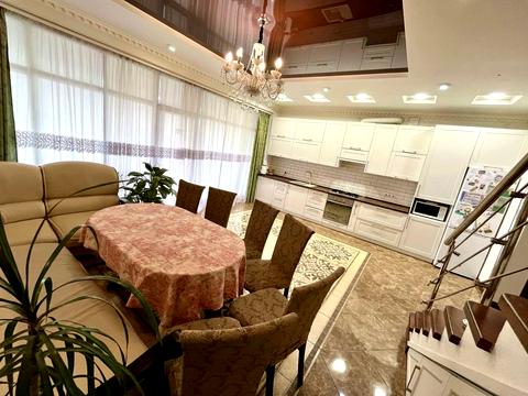 будинок за адресою Дмитра Яворницького вул., 13б