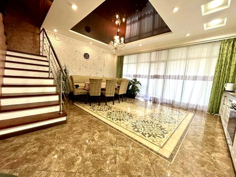 будинок за адресою Дмитра Яворницького вул., 13б