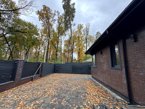 дом по адресу Евгения Коновальца ул.