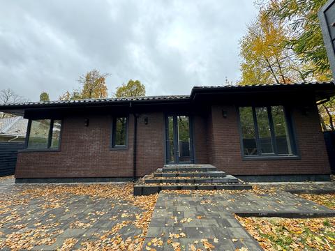 дом по адресу Евгения Коновальца ул.