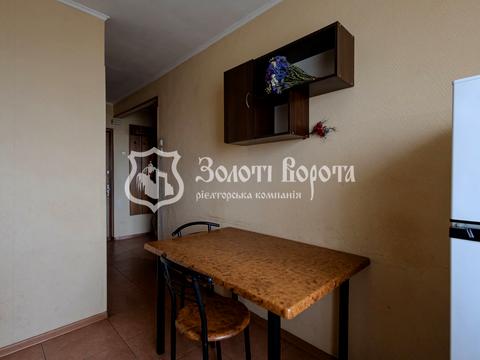 квартира за адресою Соборності просп. (Возз'єднання), 9