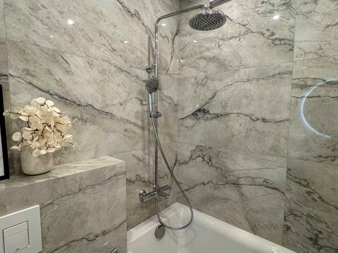 квартира за адресою Олександра Олеся вул., 3