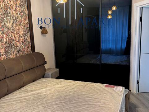 квартира за адресою Молодіжна вул., 10