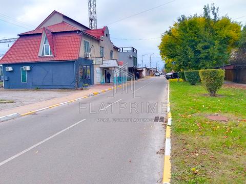 комерційна за адресою Вокзальна вул., 18